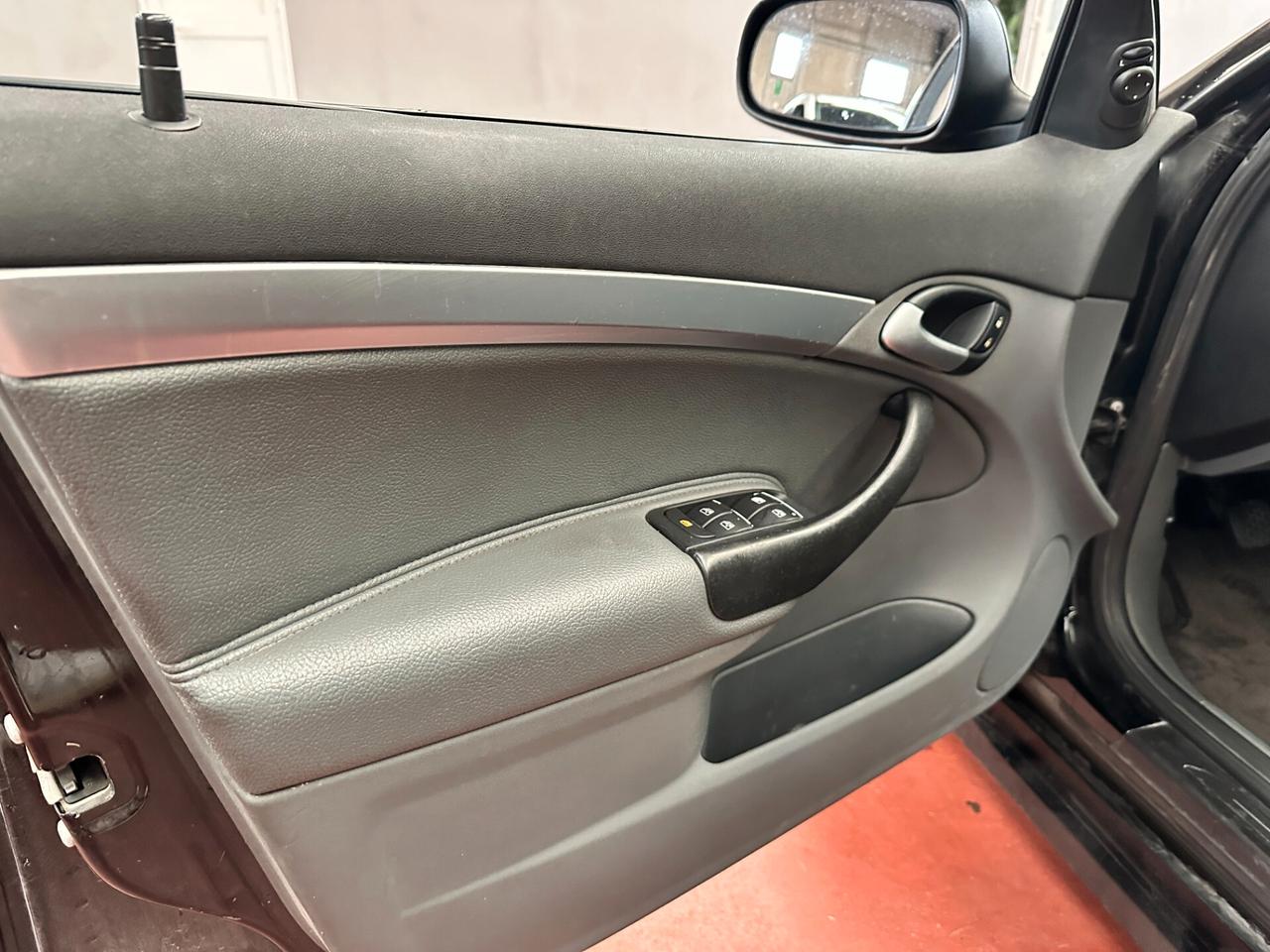 Saab 9-3 Sport Sedan 1.9 TiD 16V Vector