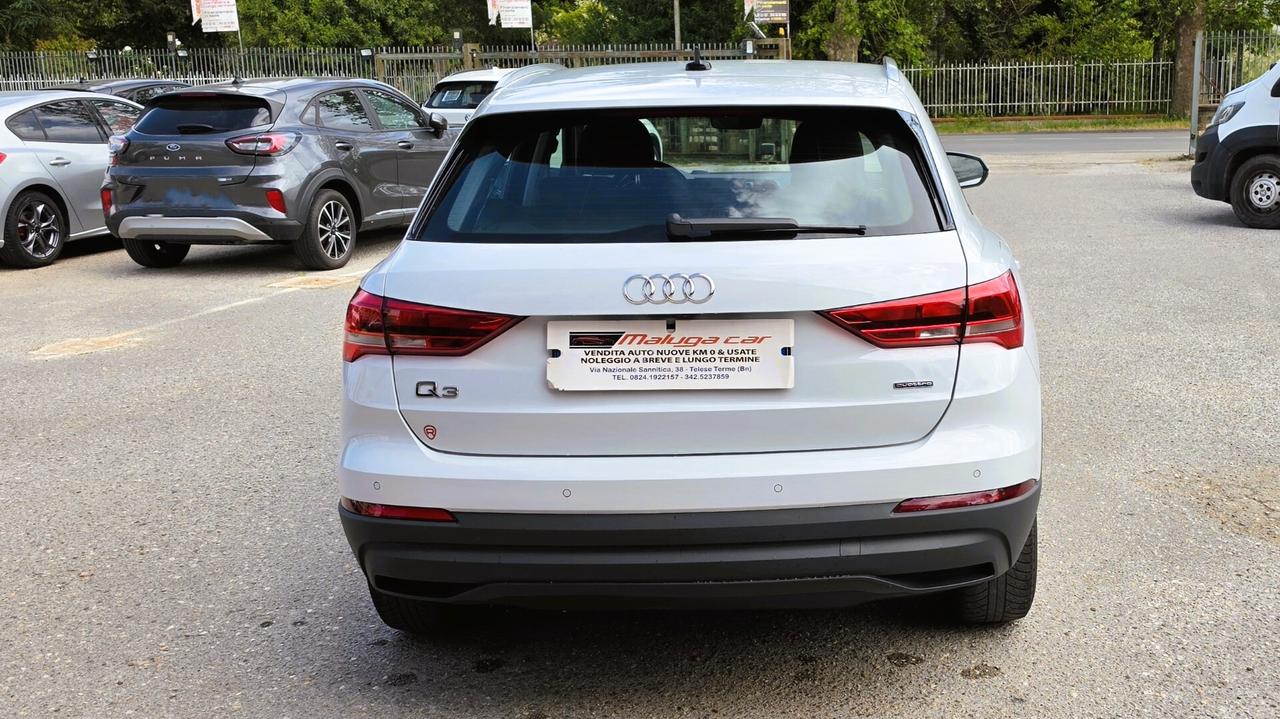 Audi Q3 35 TDI quattro S tronic Business