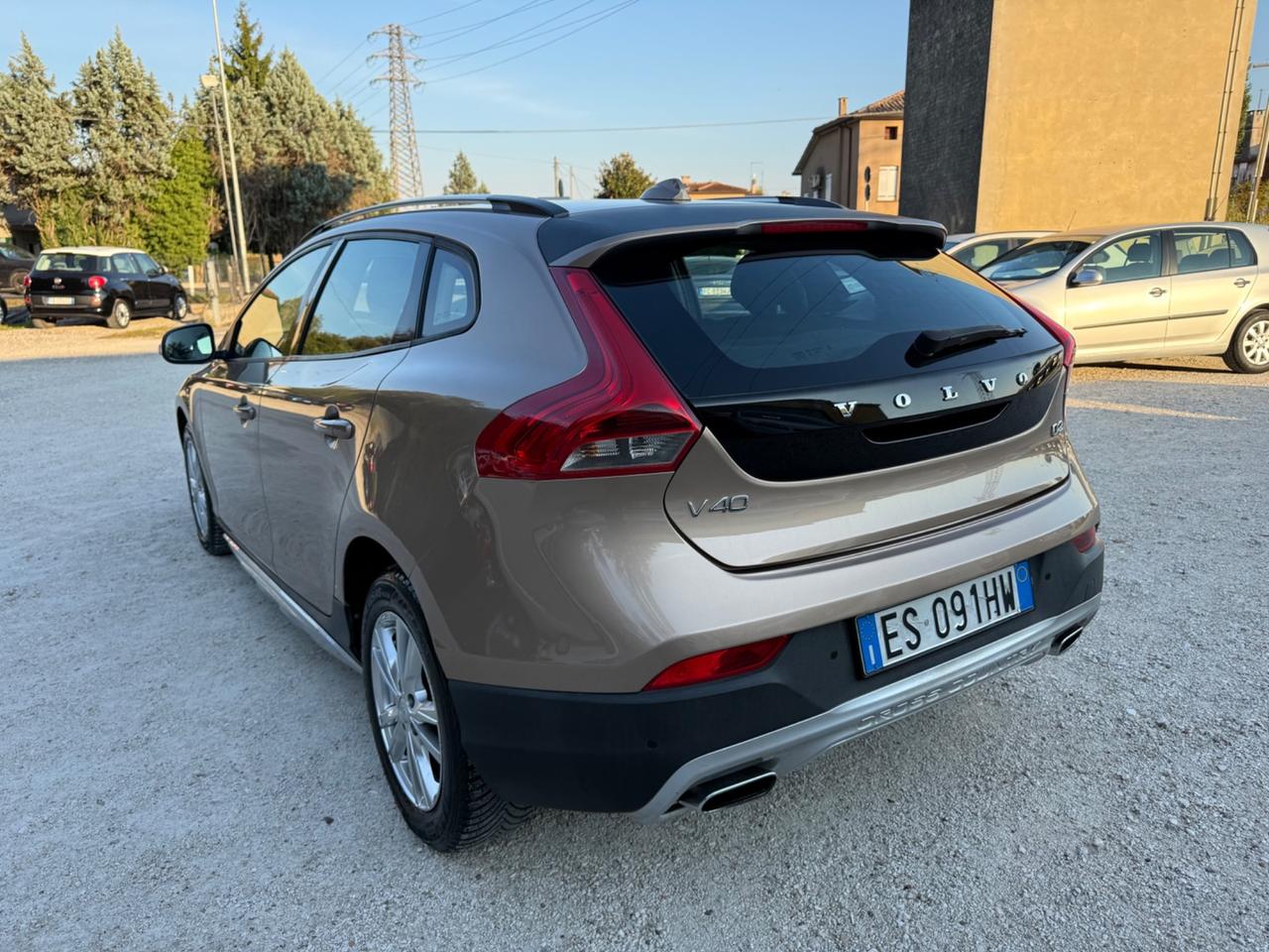 Volvo V40 Cross Country D2 1.6 Kinetic UNICO