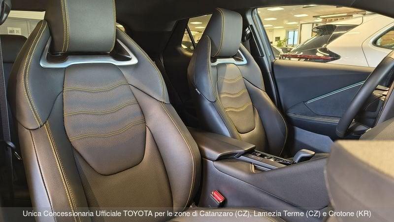 Toyota C-HR 2.0 HV Lounge Premiere