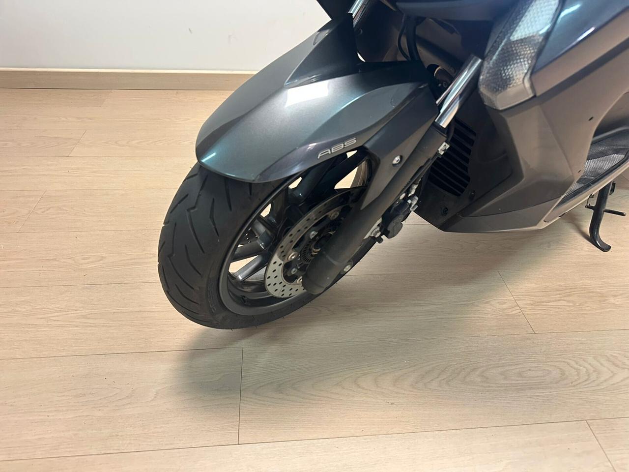 YAMAHA XMAX X-MAX 400 / DA 99€ AL MESE