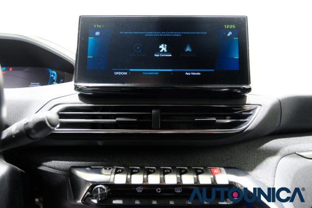 PEUGEOT 3008 HYBRID4 300 E-EAT8 ALLURE PACK