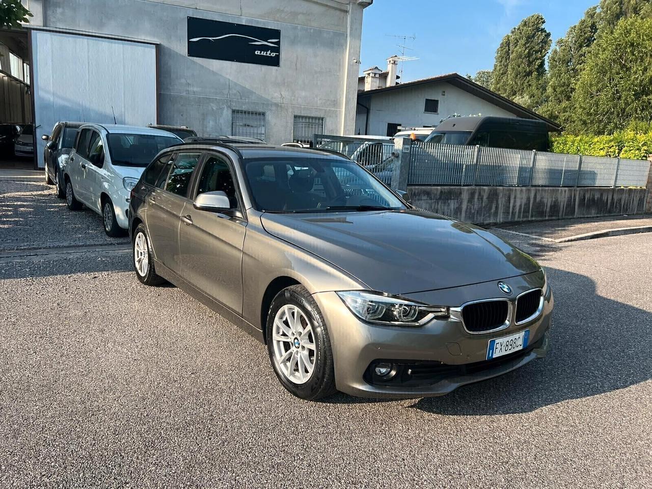 Bmw 320 320d Touring Business Advantage aut.