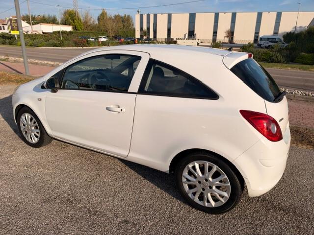 Opel Corsa 1.2 GPL-OK NEOPATENTATI