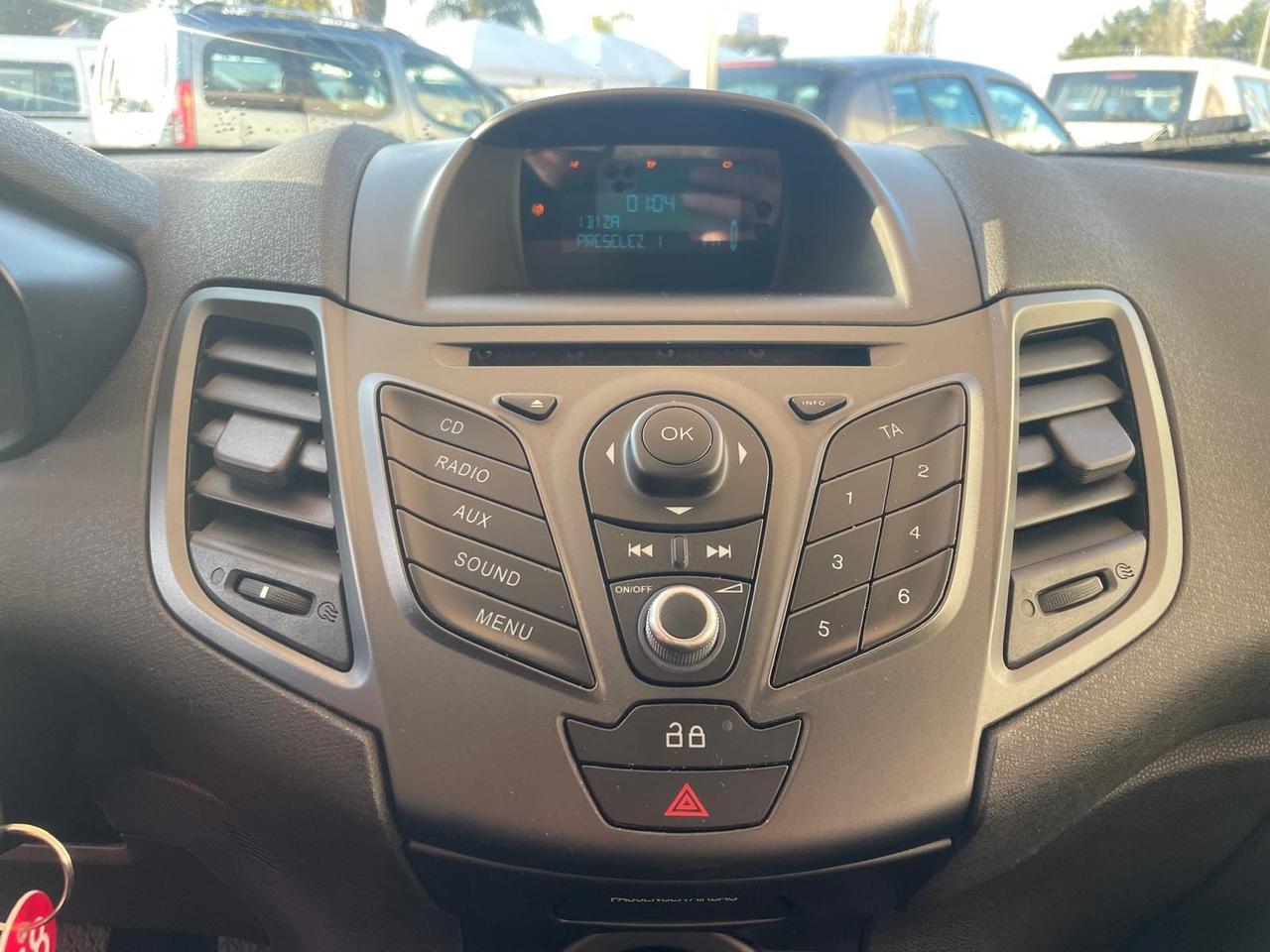 Ford Fiesta 1.4 5p. Bz.- GPL Titanium