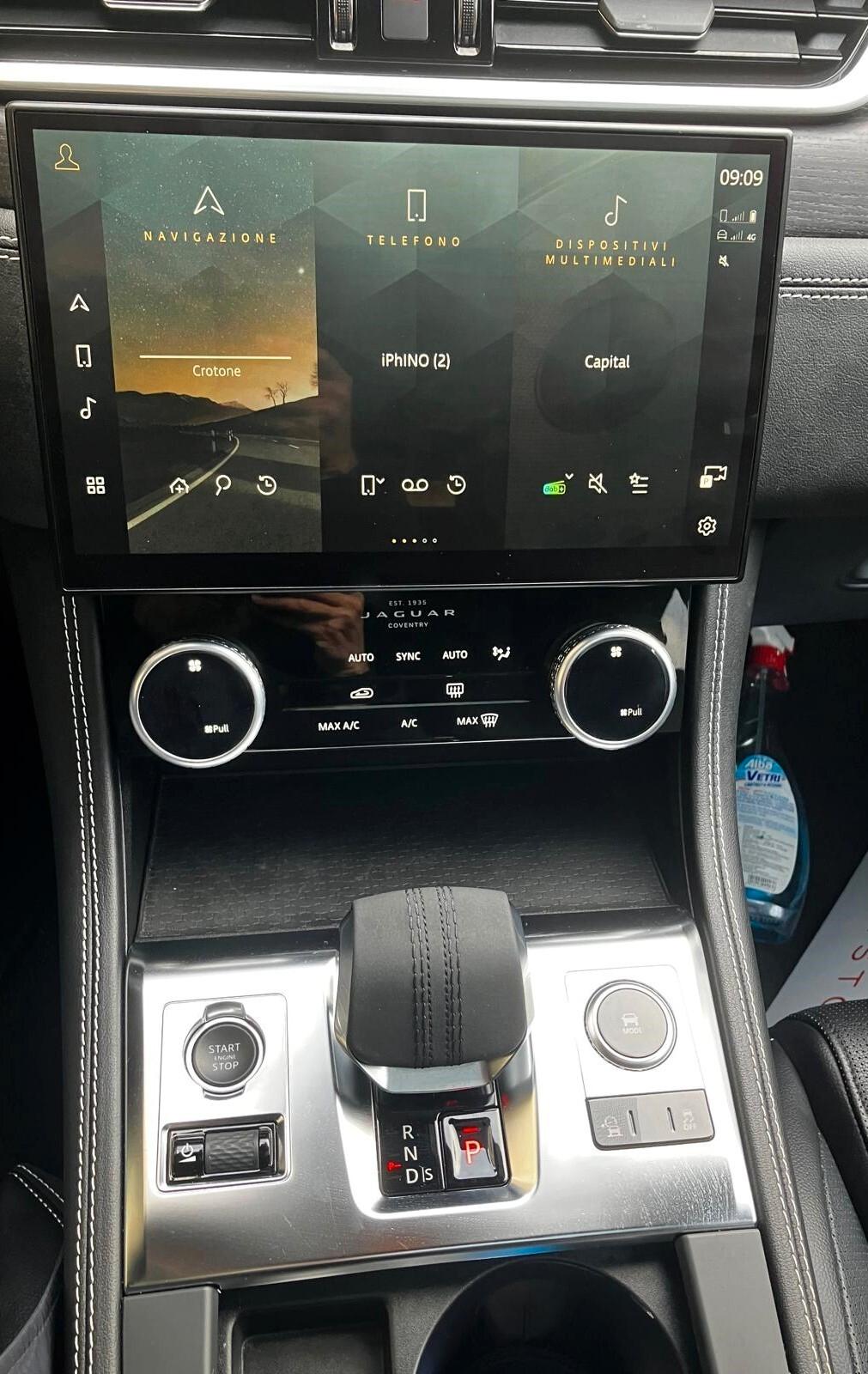 Jaguar F-Pace 2.0 250 CV AWD aut. R-Dynamic Black