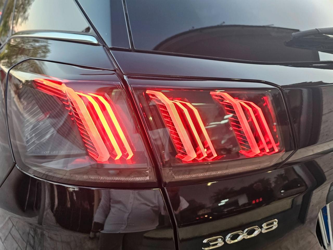PEUGEOT 3008 1.5 BLUEHDI 131CV EAT8 GT PARK FULL