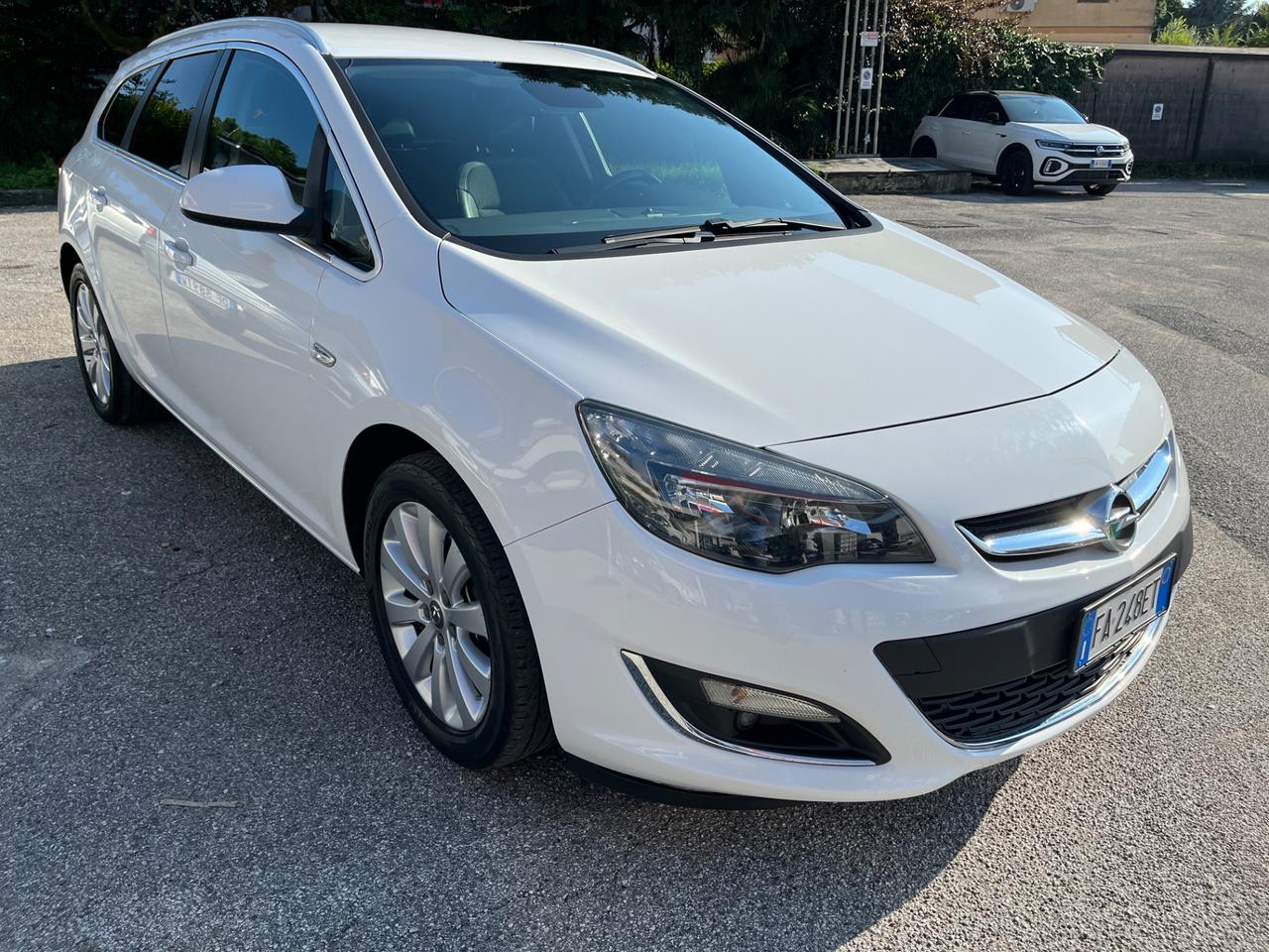 Opel Astra 1.6 CDTI EcoFLEX S&S Sports Tourer Cosmo
