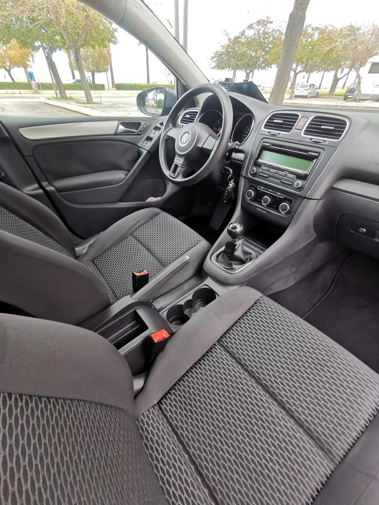 Volkswagen Golf 1.6 TDI 5p. Comfortline - 2011