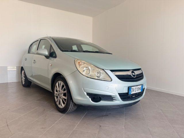 OPEL Corsa 1.2 5 porte Cosmo
