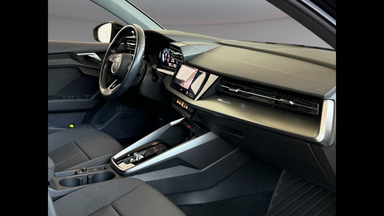 AUDI A3 IV 2020 Sportback - A3 Sportback 30 2.0 tdi Business s-tr