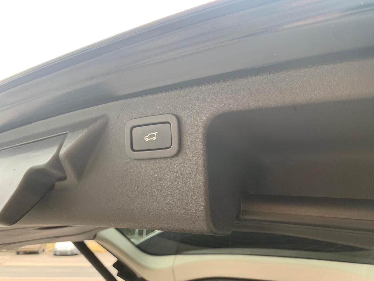 Land Rover Discovery Sport 2.0 HSE Luxury G. traino