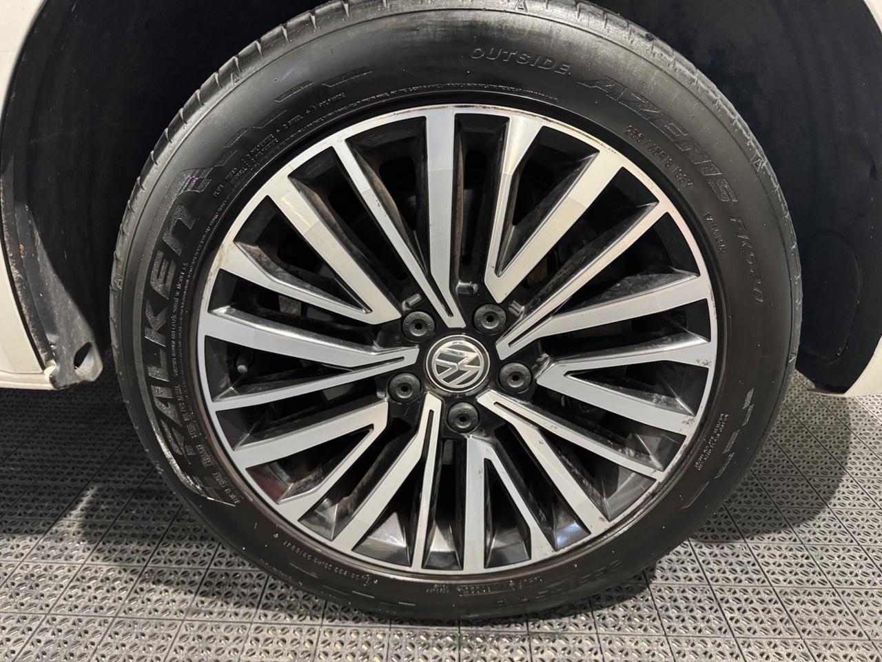 Volkswagen Multivan 2.0 TDI 199CV DSG 4Motion Highline Generation Six