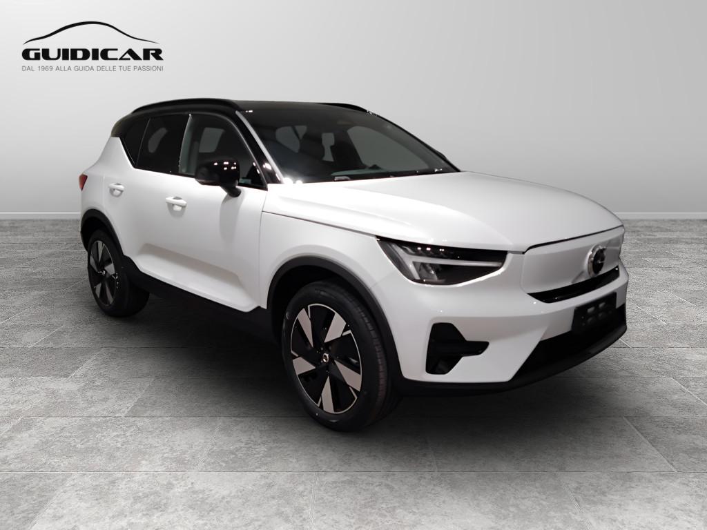 VOLVO XC40 Core Single Motor Extended Range