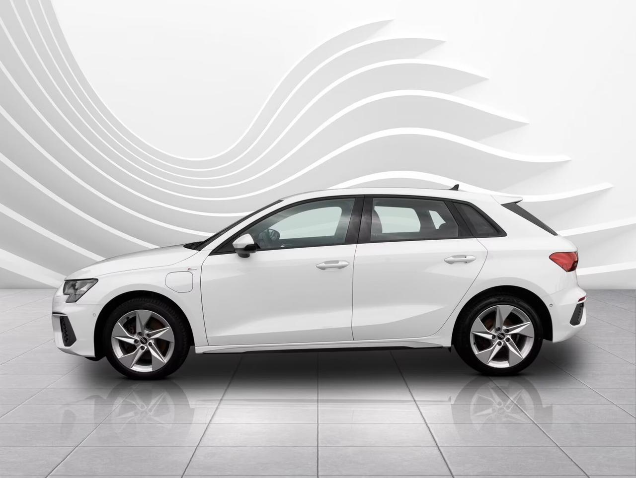 Audi A3 SPB 40 TFSIe S-LINE S-TRONIC