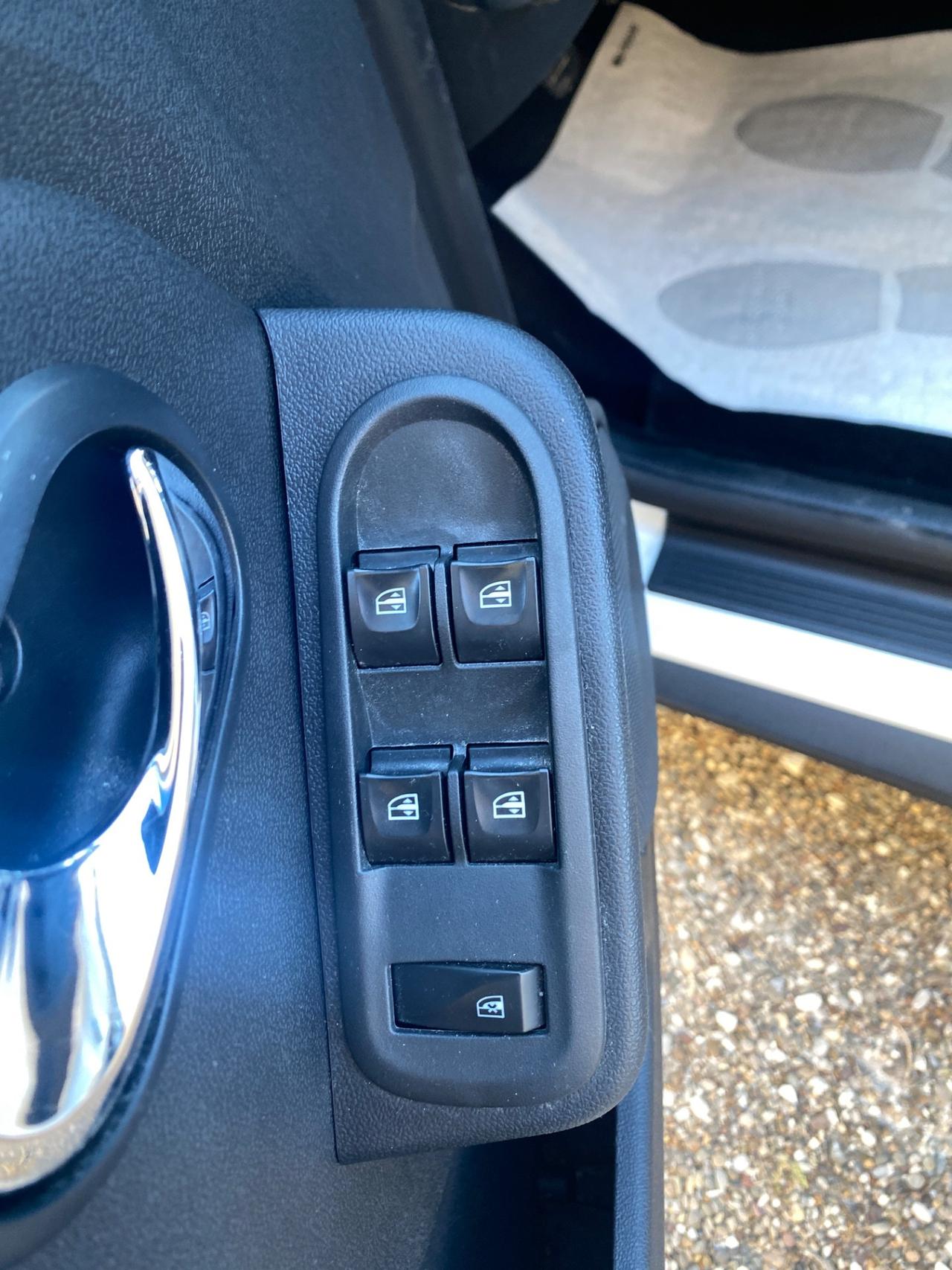Dacia Duster 1.5 dCi 110CV Start&Stop 4x2 Lauréate KM CERTIFICATI PER NEOPATENTATI