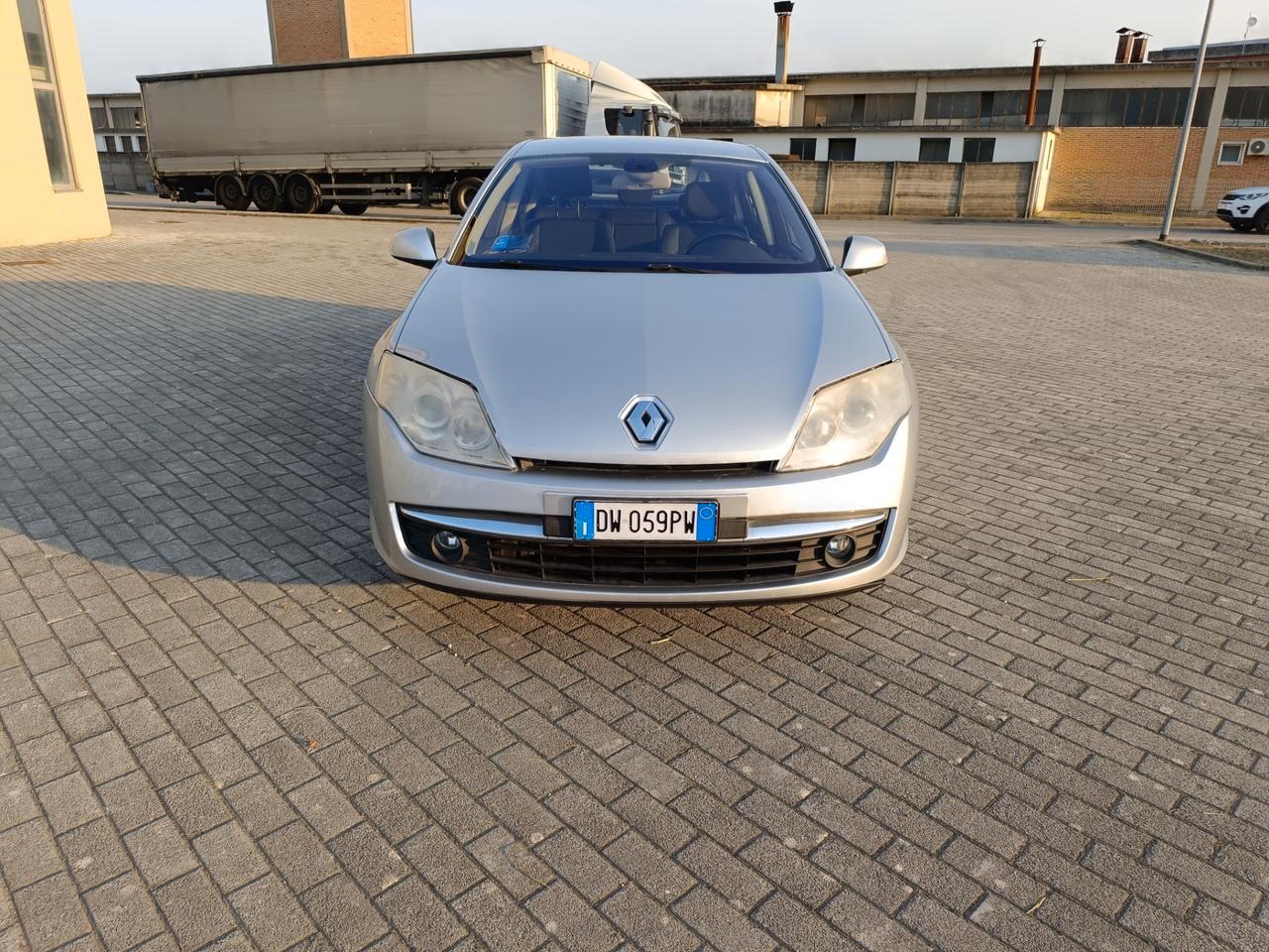 Renault Laguna 2.0 dCi del 09 SOLO 136.000 KM