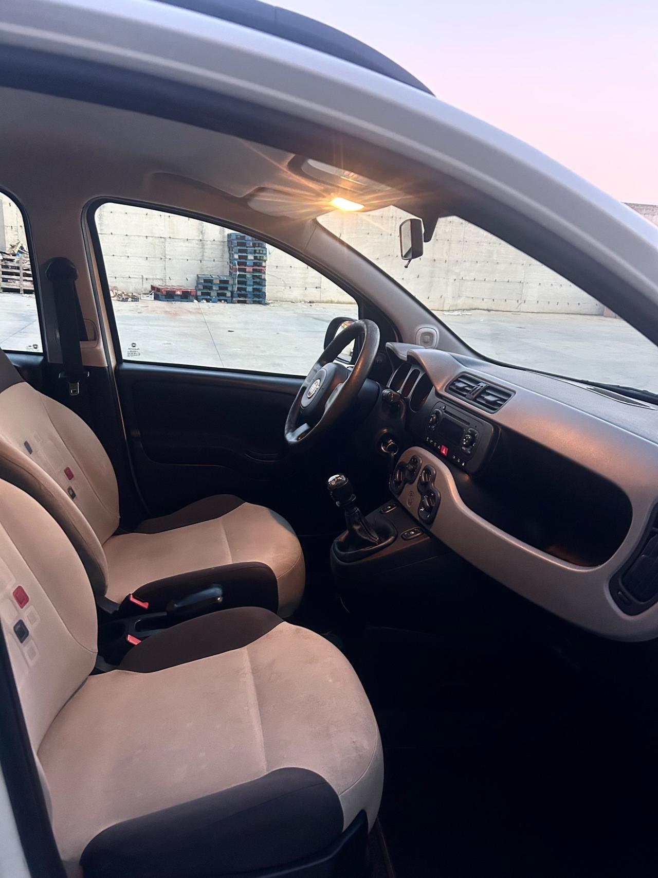 Fiat Panda 0.9 TwinAir Turbo Natural Power Lounge