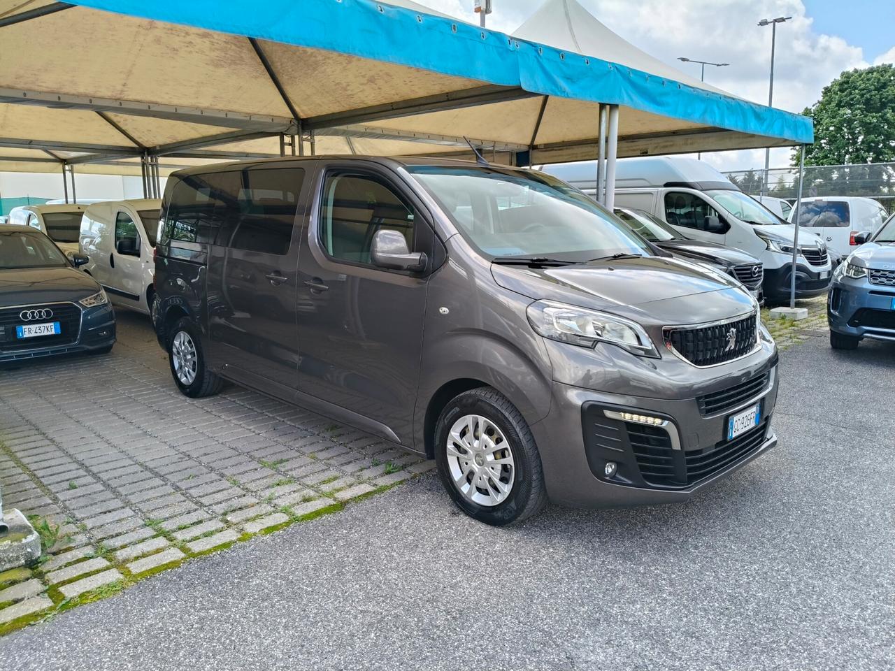 Peugeot Traveller BlueHDi 100 S&S Standard Business