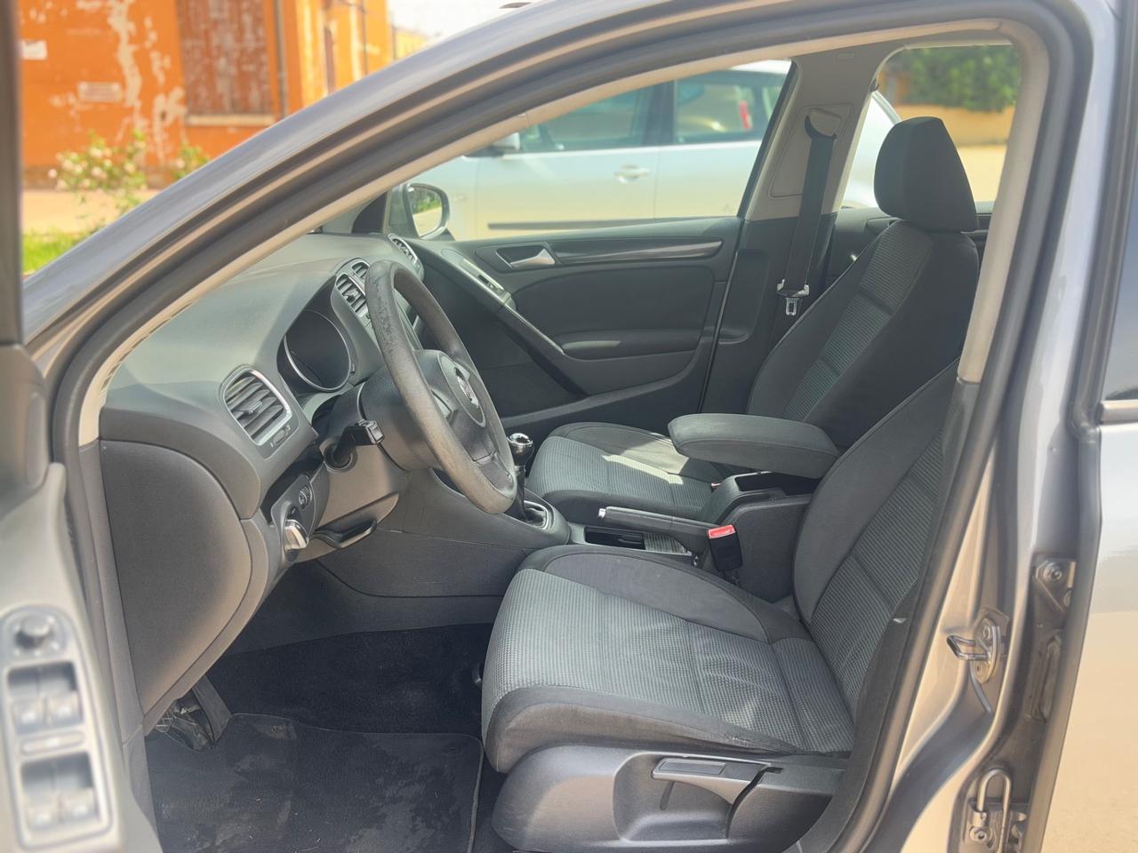 Volkswagen Golf 1.6 benzina/gpl 5p.