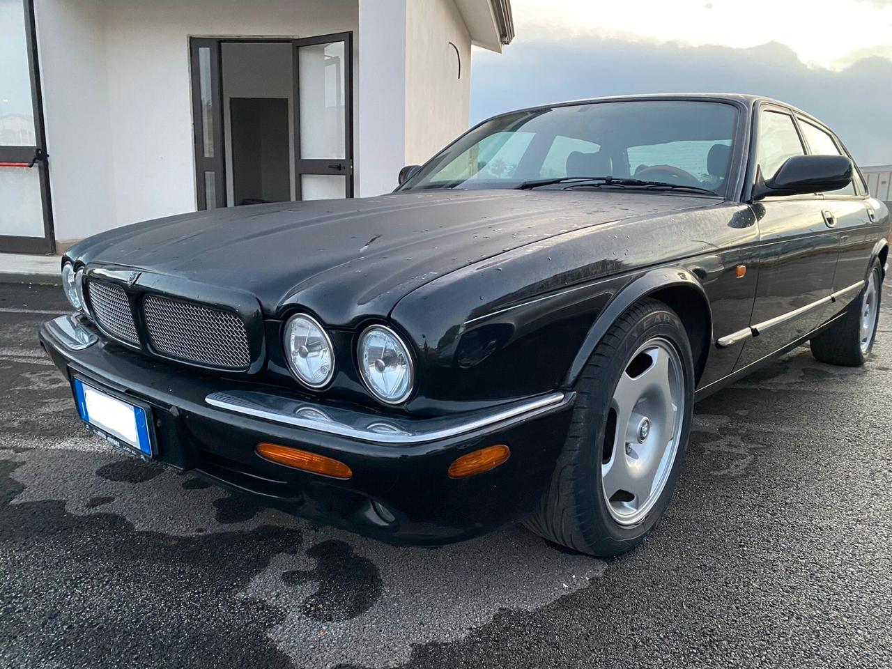 JAGUAR XJ 3.2 BENZINA 236cv AUTOMATIC