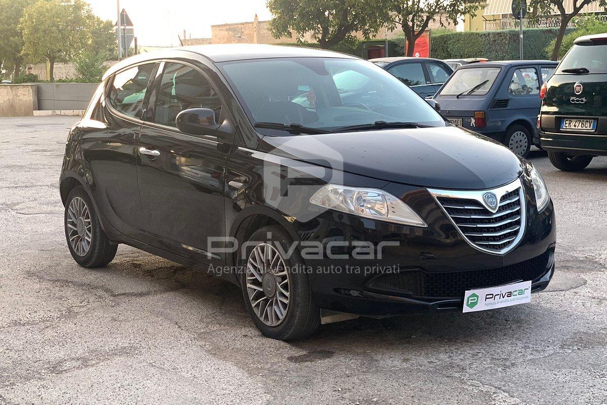 LANCIA Ypsilon 1.3 MJT 16V 95 CV 5 porte S&S Black&Red