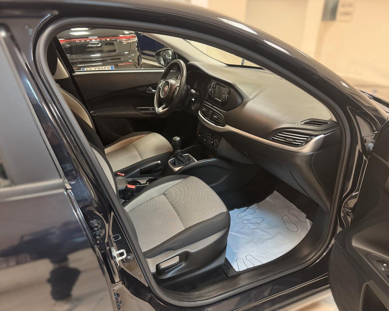 Fiat Tipo 1.3 Mjt 4 porte Easy