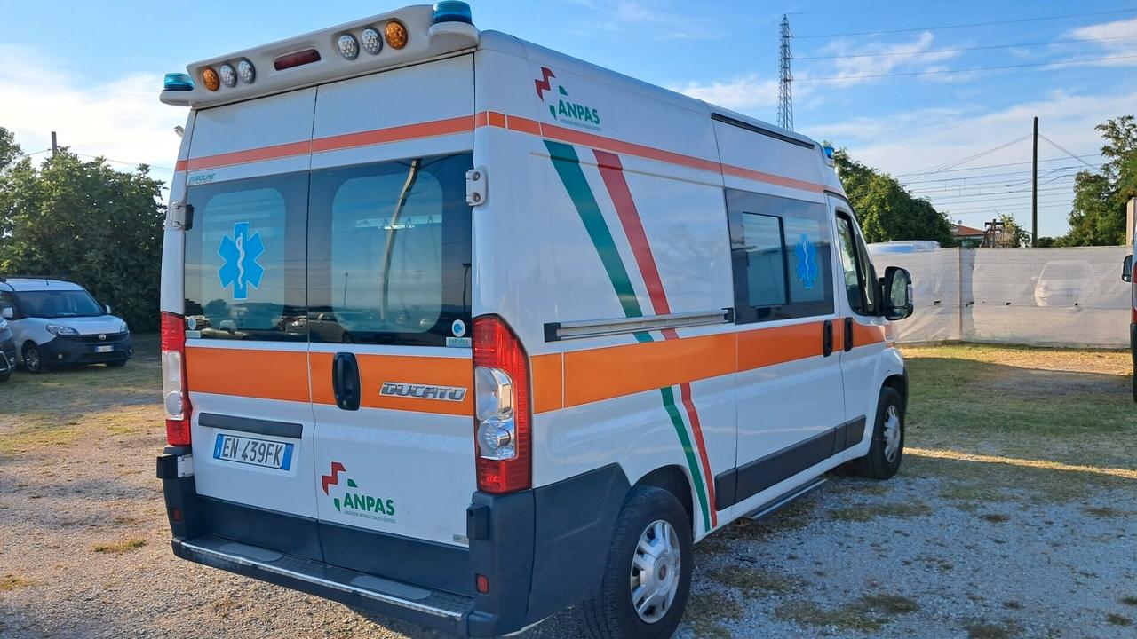 Fiat Ducato 35 2.3 MJT 130CV PM-TM Ambulanza
