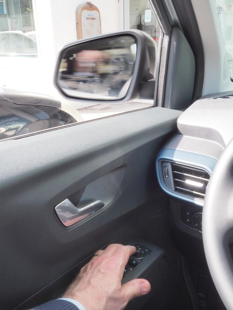 Ford Tourneo Courier 1.0 EcoBoost Active