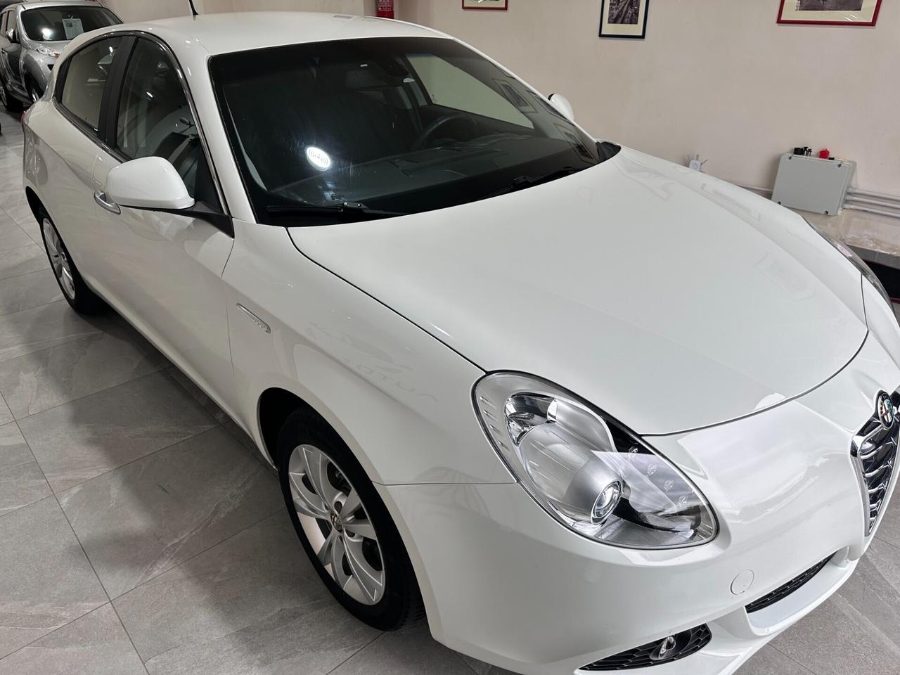 Alfa Romeo Giulietta 1.6 JTDm-2 105 CV Distinctive