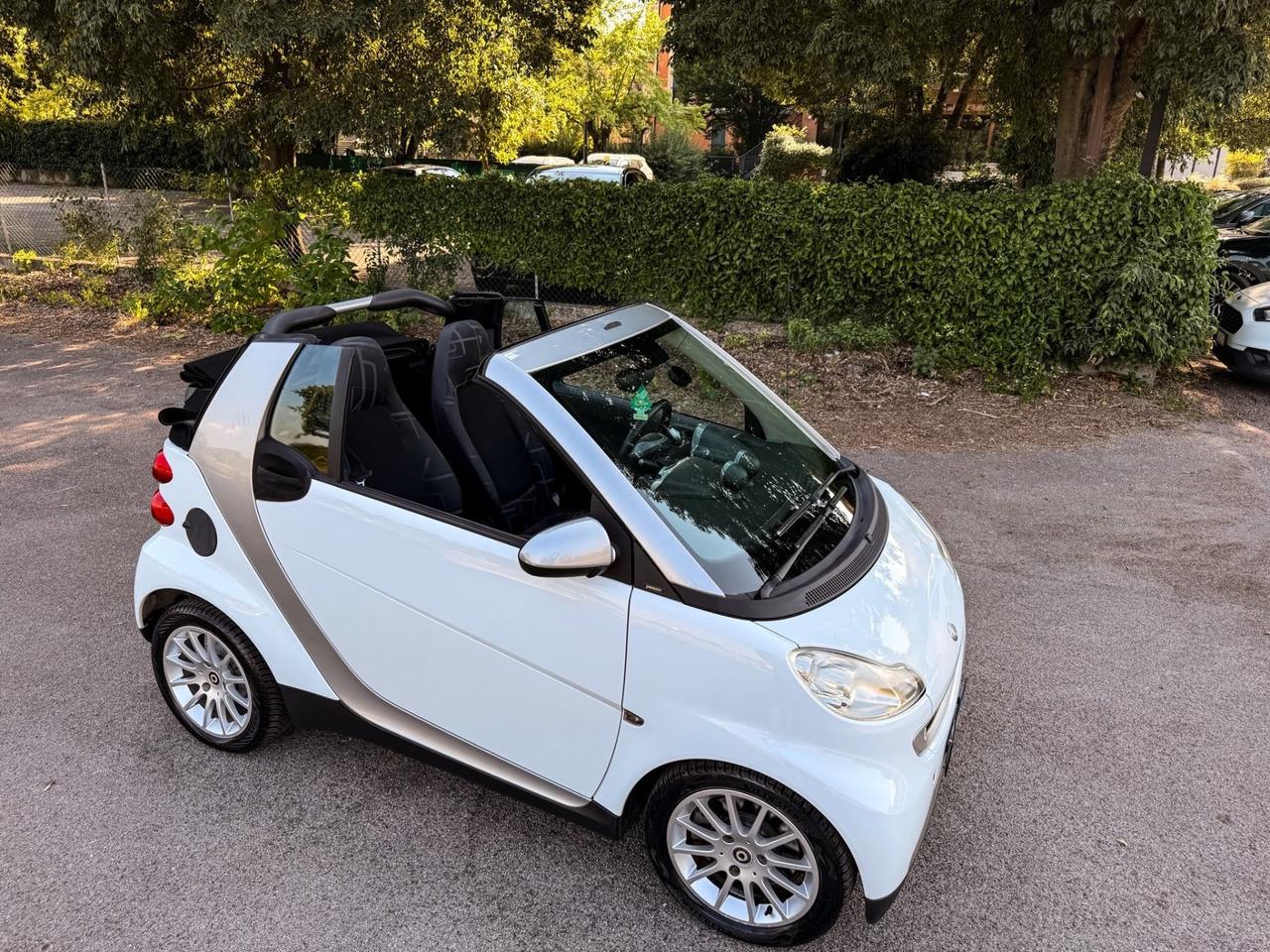 Smart ForTwo 1000 62 kW cabrio passion