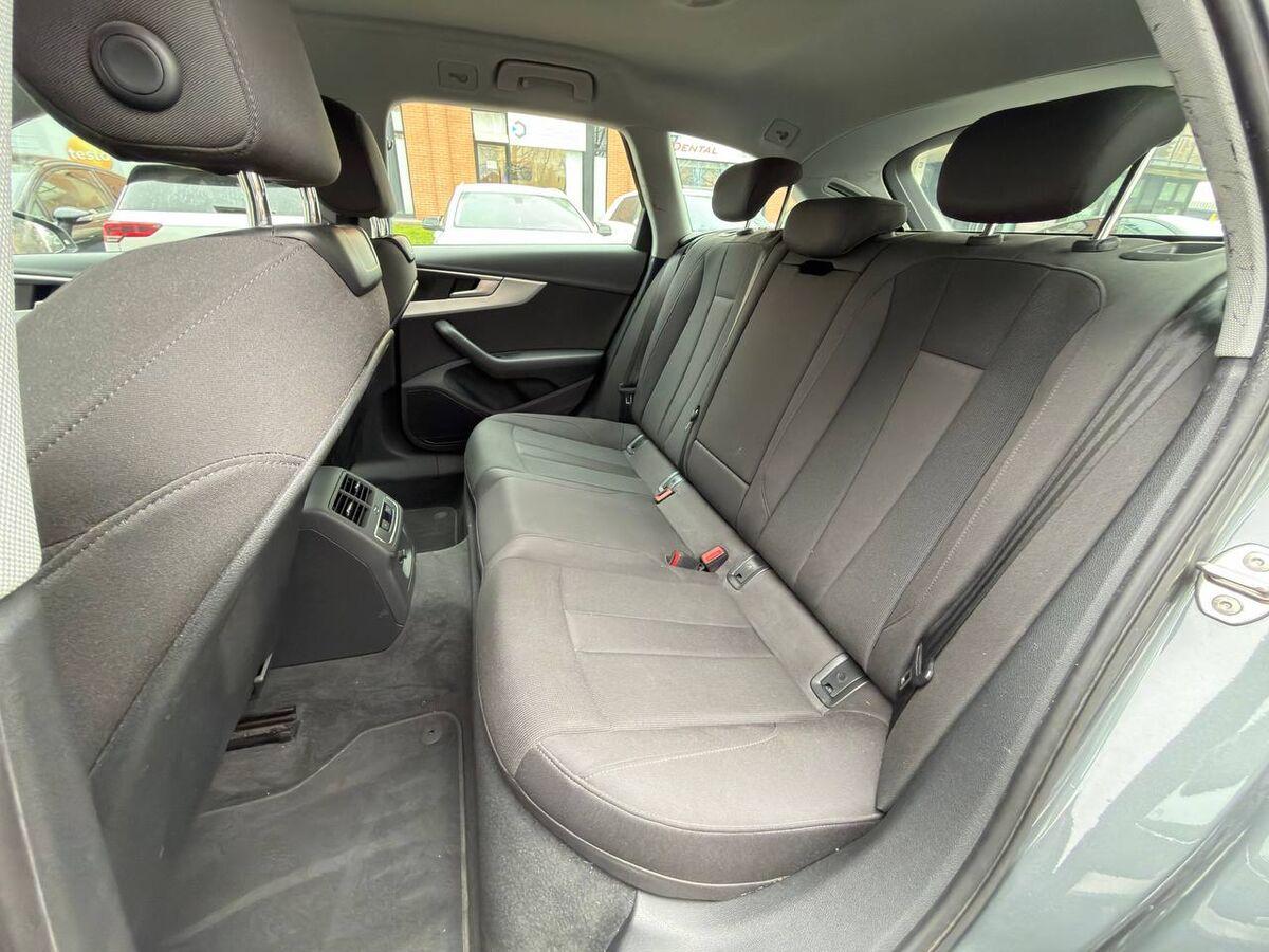 Audi A4 Avant 40 2.0 tdi S line edition 190cv s-tronic