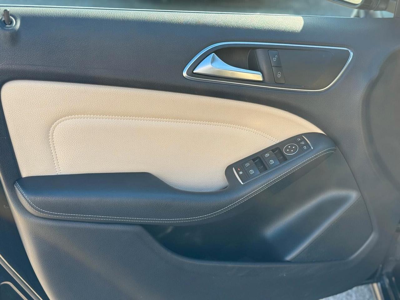 Mercedes-benz B 200 D SPORT LED/PELLE/NAVI/CAMERA IMPECCABILE AFFARE