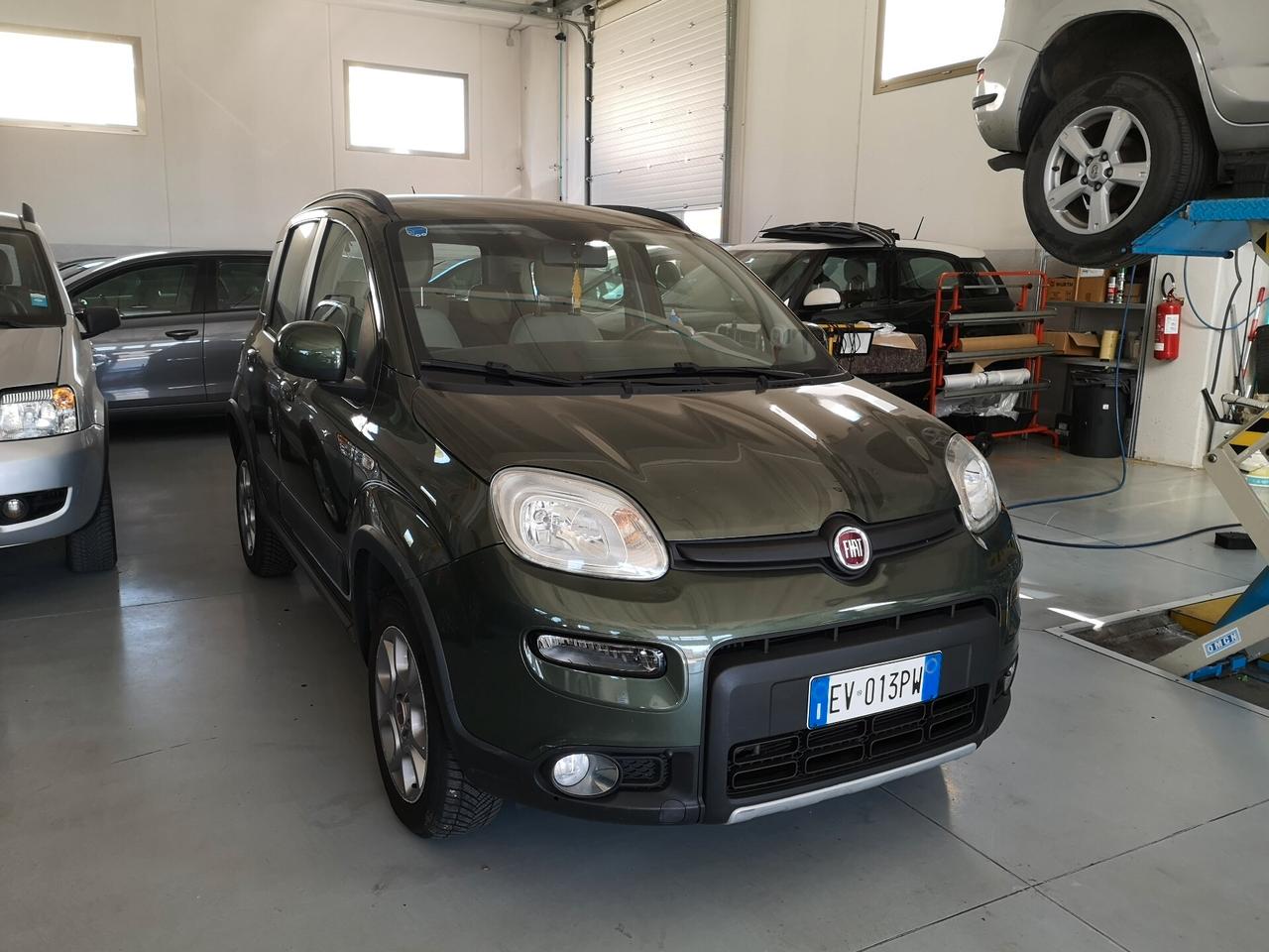 Fiat Panda 1.3 MJT 16V DPF 4x4 Climbing