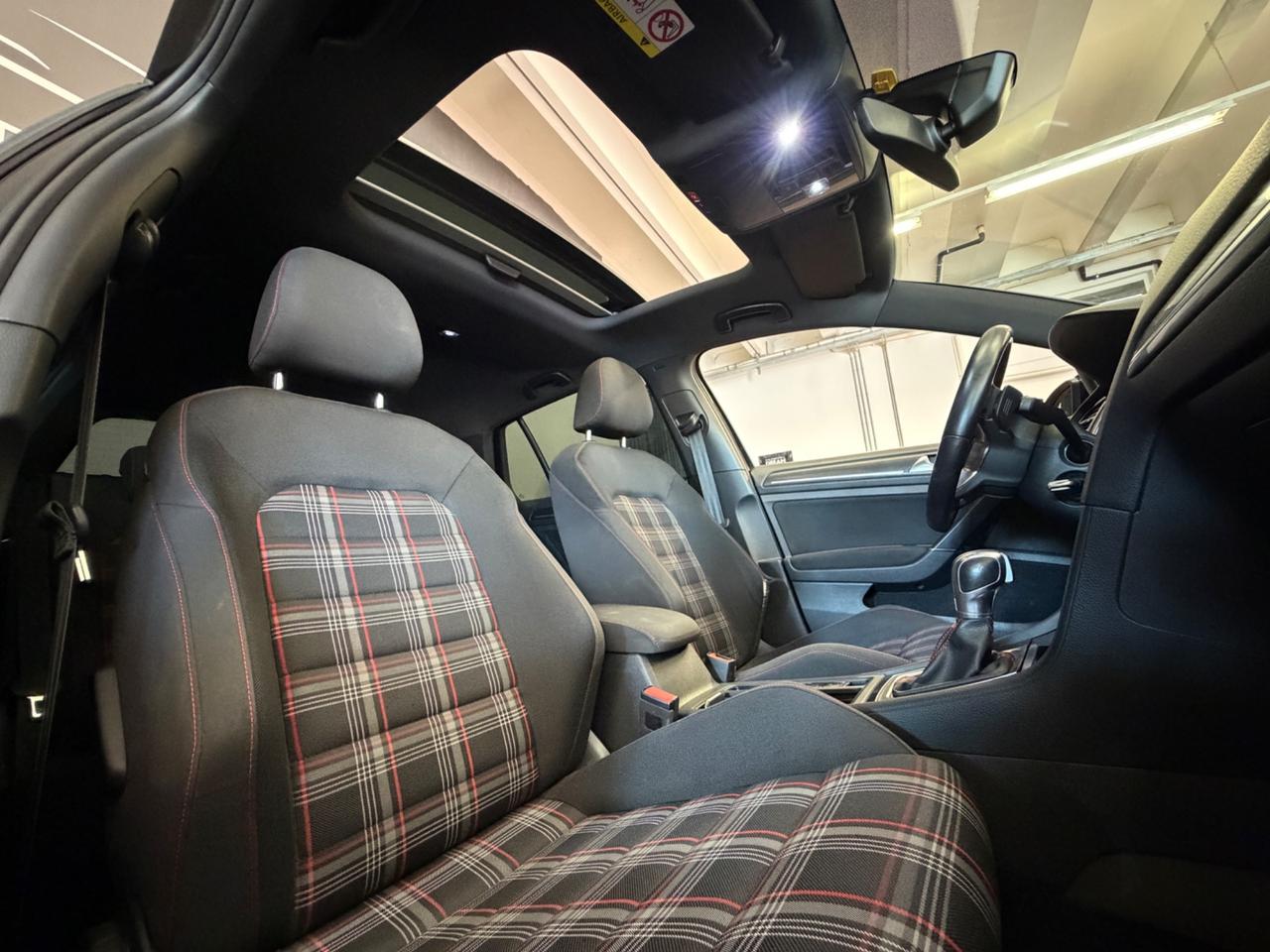 Volkswagen Golf GTI Performance 2.0 245 CV TSI DSG