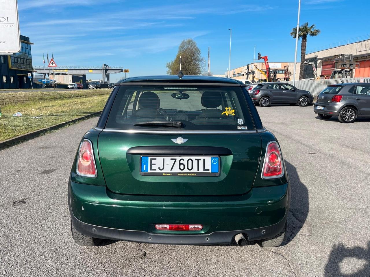 Mini 1.6 16V One (72kW)