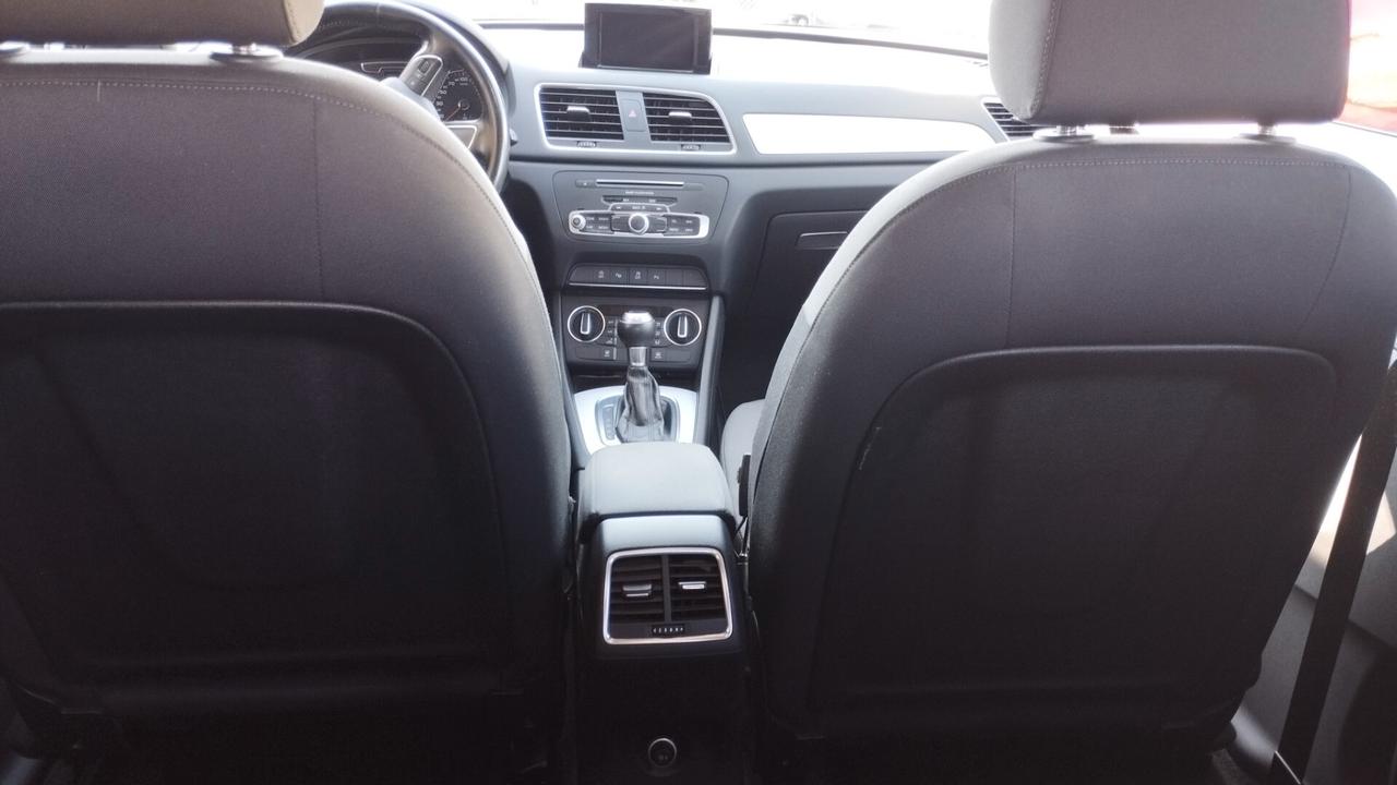 Audi Q3 2.0 TDI 120 CV S tronic