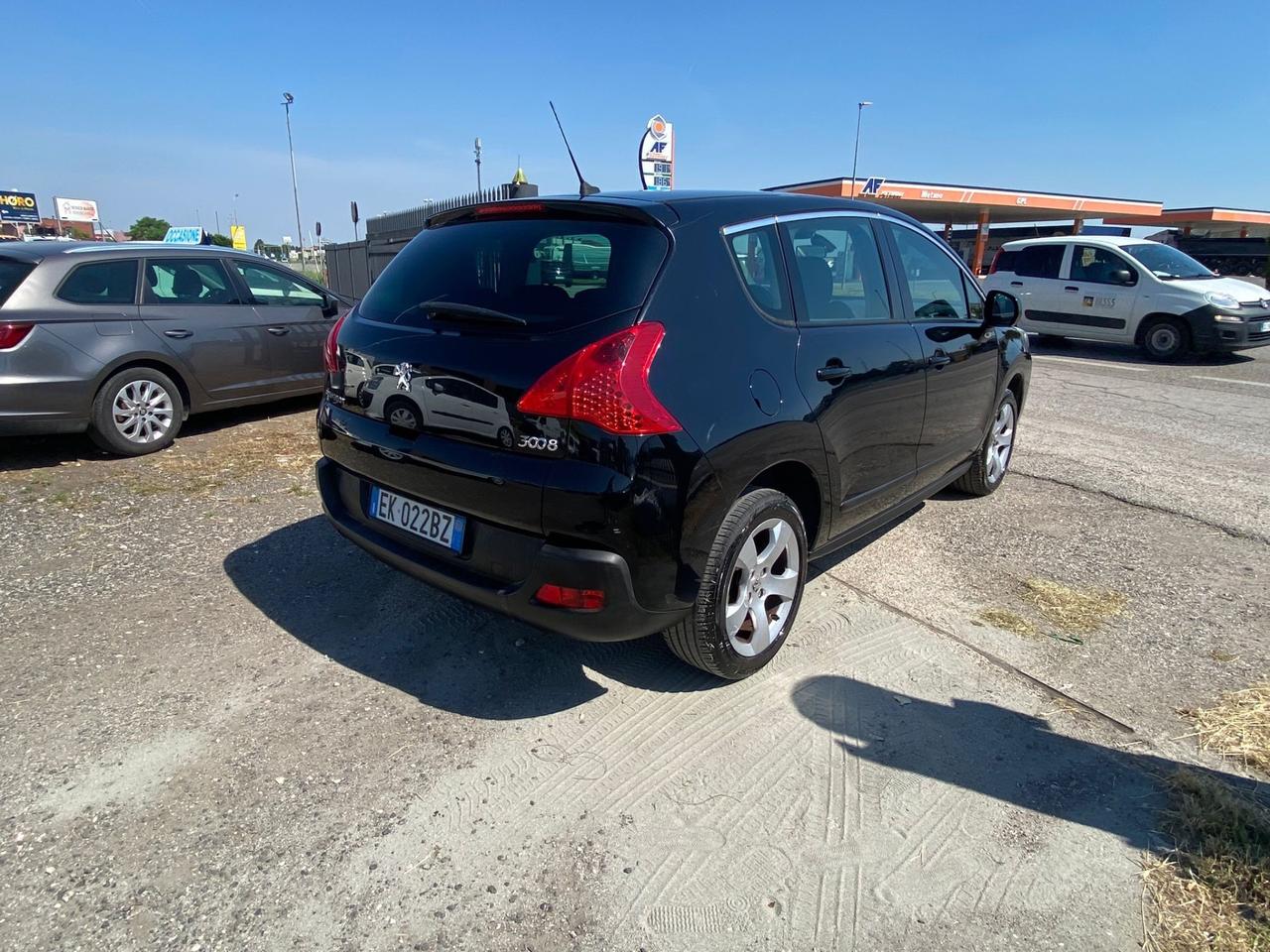 Peugeot 3008 1.6 HDi 115CV Business
