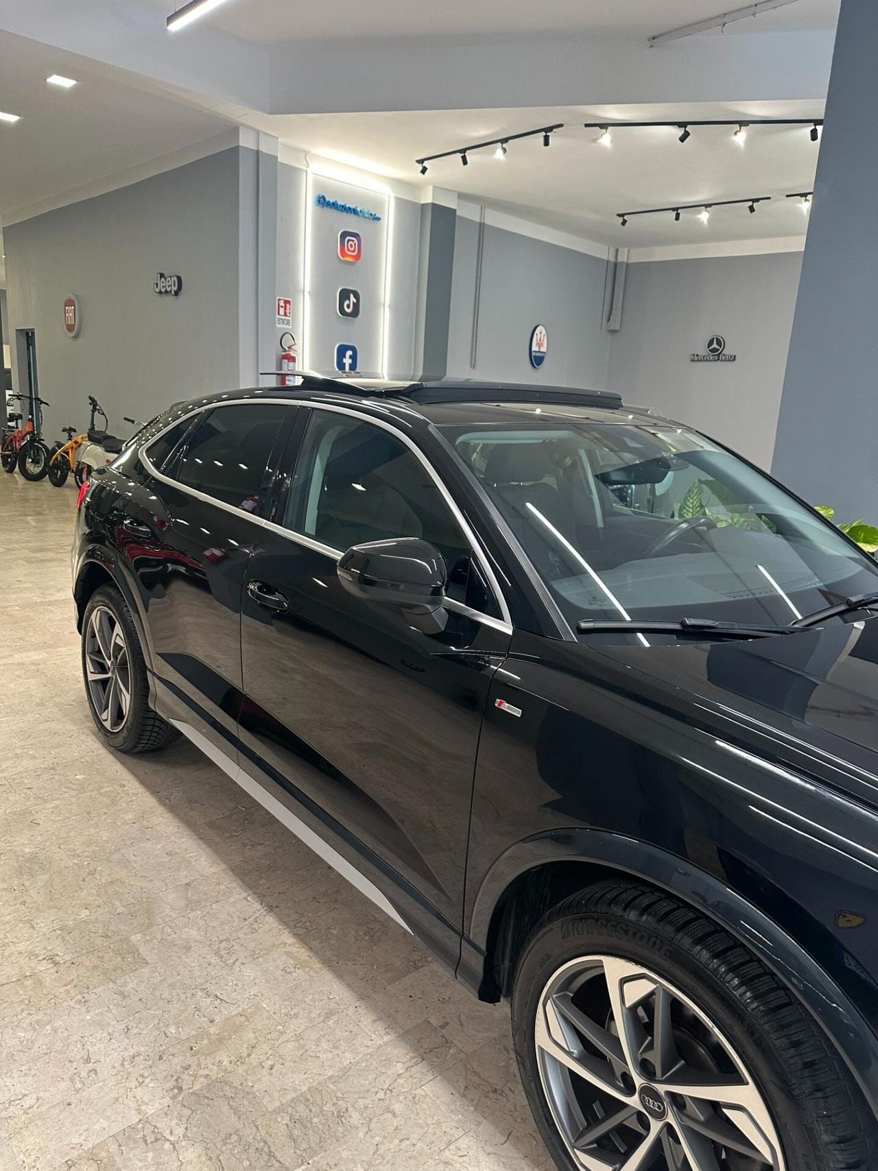 Audi Q3 SPORTBACK 35 TFSI S line edition