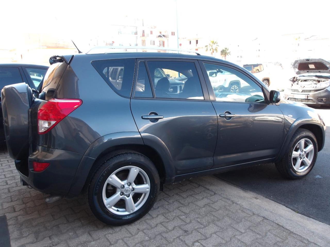 Toyota RAV4 5 Porte RAV4 2.2 d-4d Luxury 177cv