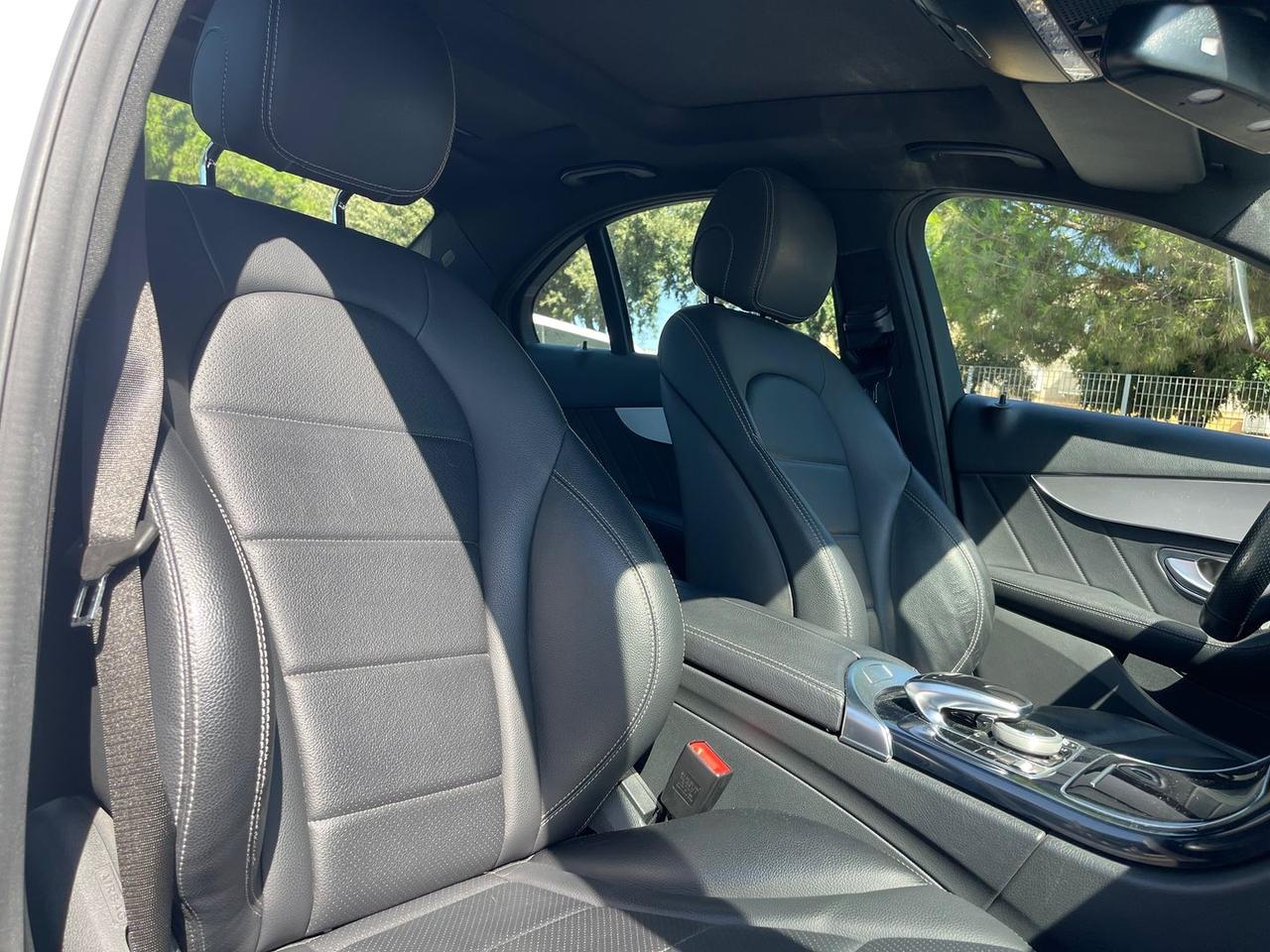 Mercedes-Benz C 220 D Premium #12031