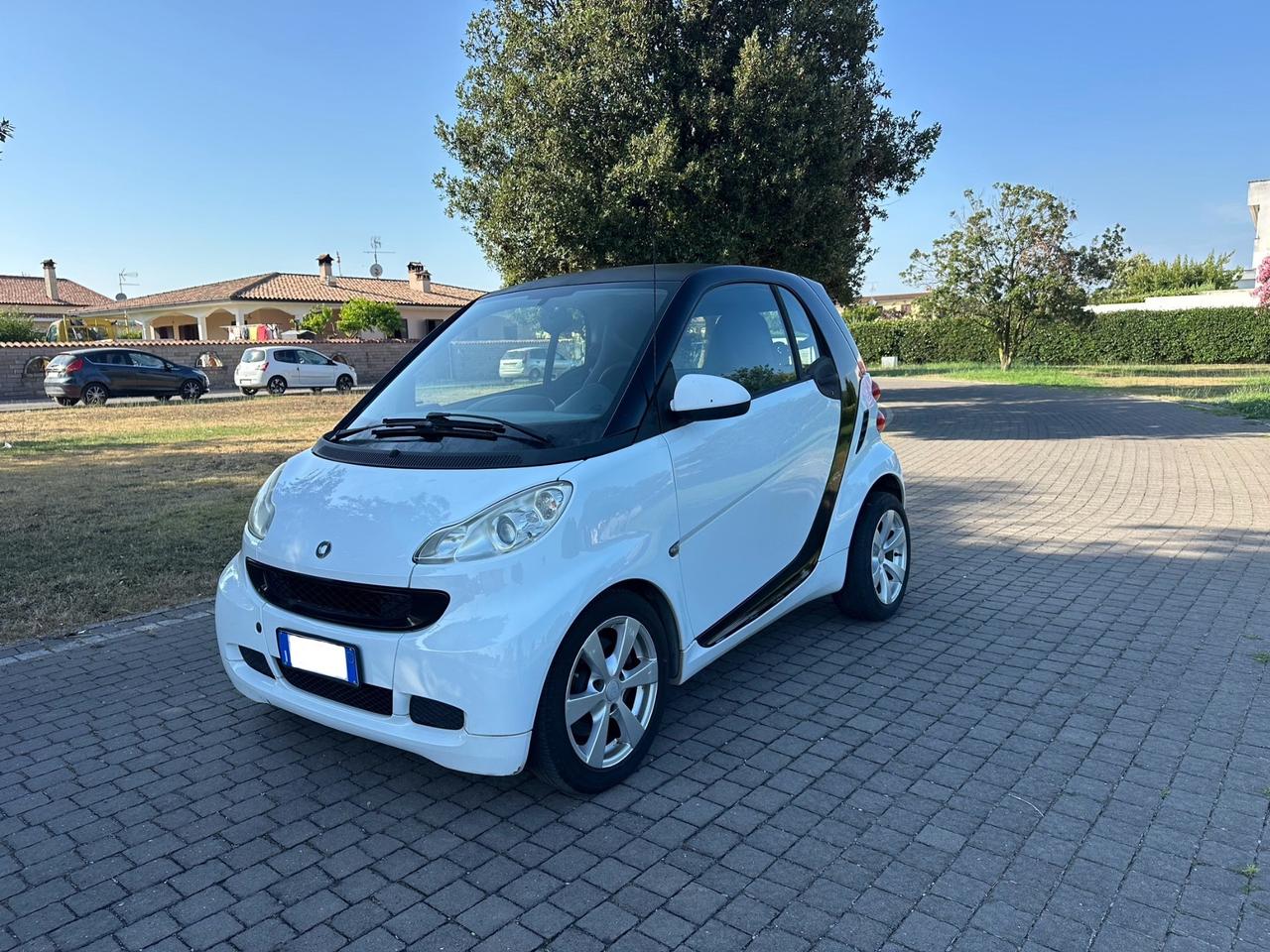 Smart ForTwo 1000 52 kW MHD coupé pure NEOPATENTATI