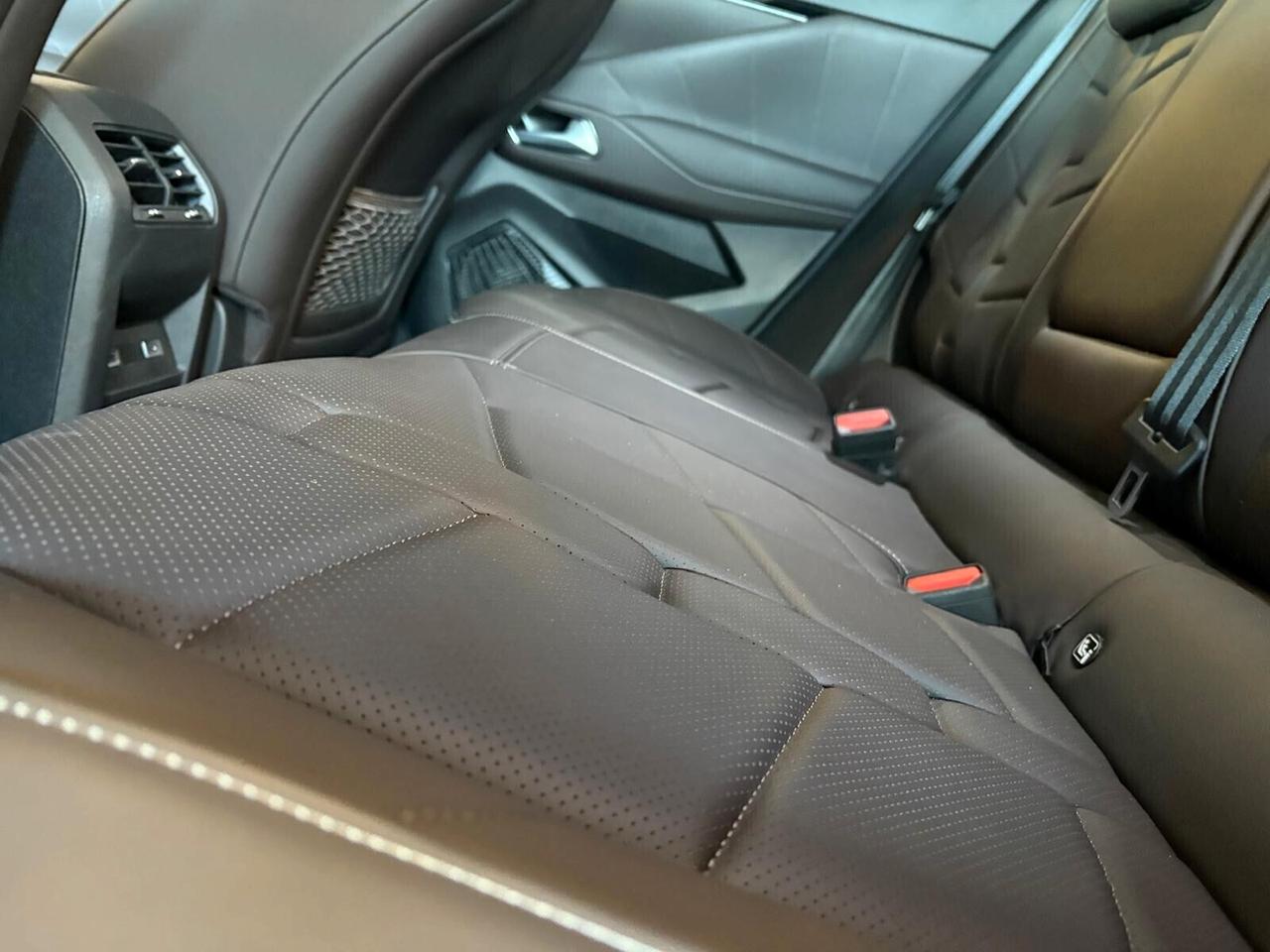 Ds DS4 Étoile Pelle Nappa BlueHDi 130 aut. SPOTICAR