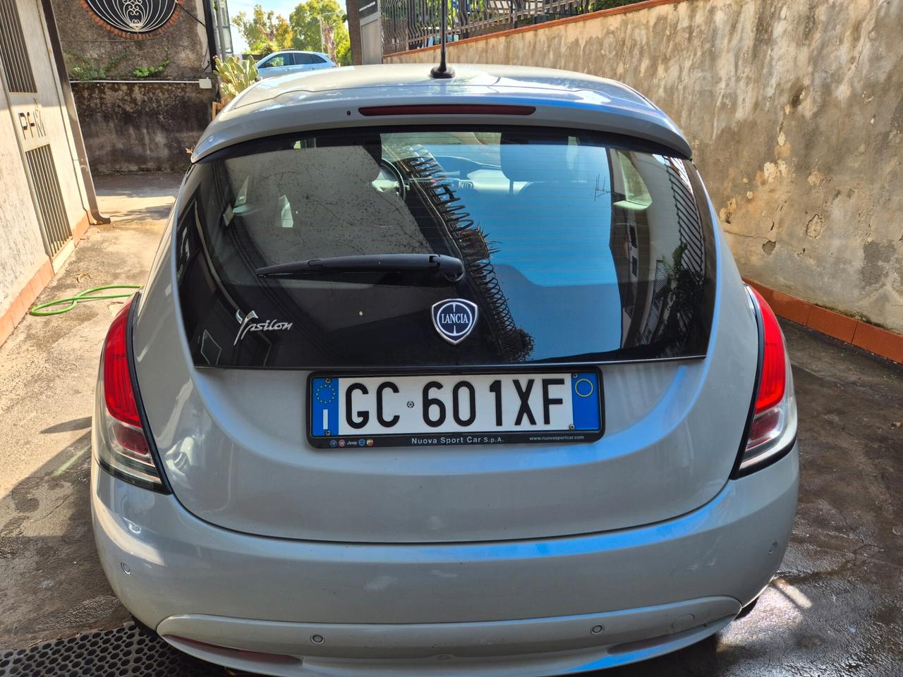 Lancia Ypsilon 1.2 69 CV 5 porte S&S Platinum