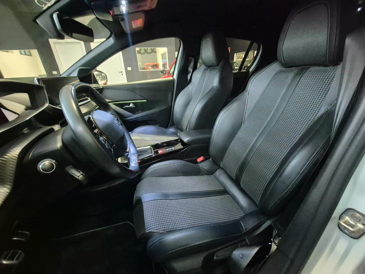 Peugeot 208 PureTech 100 Stop&Start 5 porte GT Line