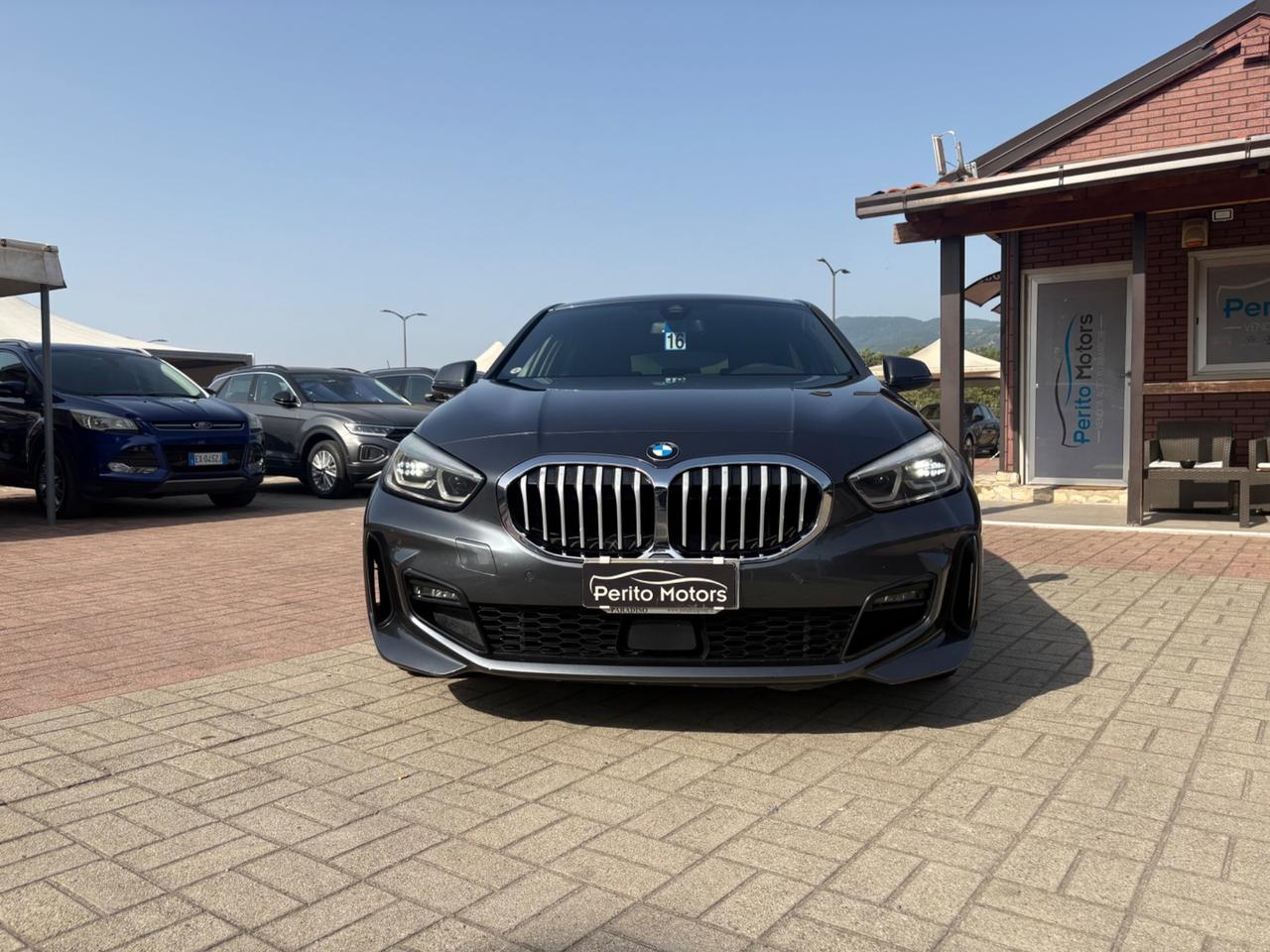 Bmw 116 116d 5p. Msport