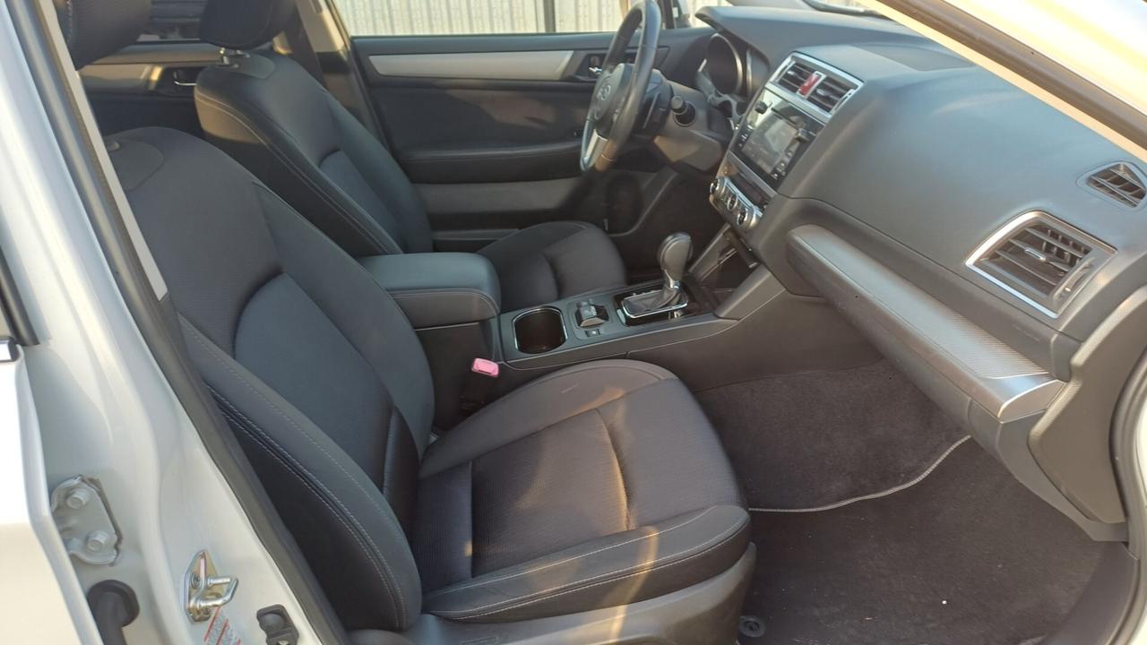 Subaru OUTBACK 2.0d Lineartronic Free