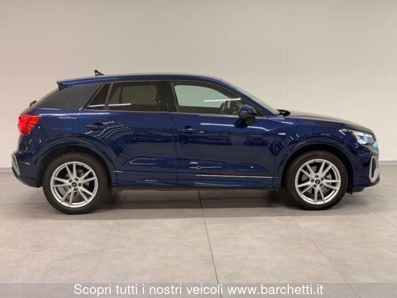 Audi Q2 35 2.0 tdi Identity Black s-tronic