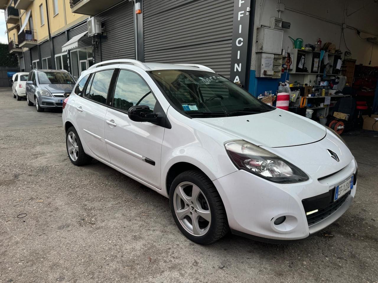 RENAULT CLIO SPORTOUR 1.5 DCI 85CV • EURO4 • IDEALE PER NEOPATENTATI • CAMBIO DA RIVEDERE