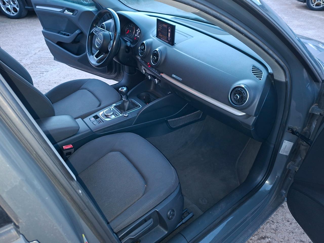 Audi A3 SPB 1.6 TDI 116 CV Sport